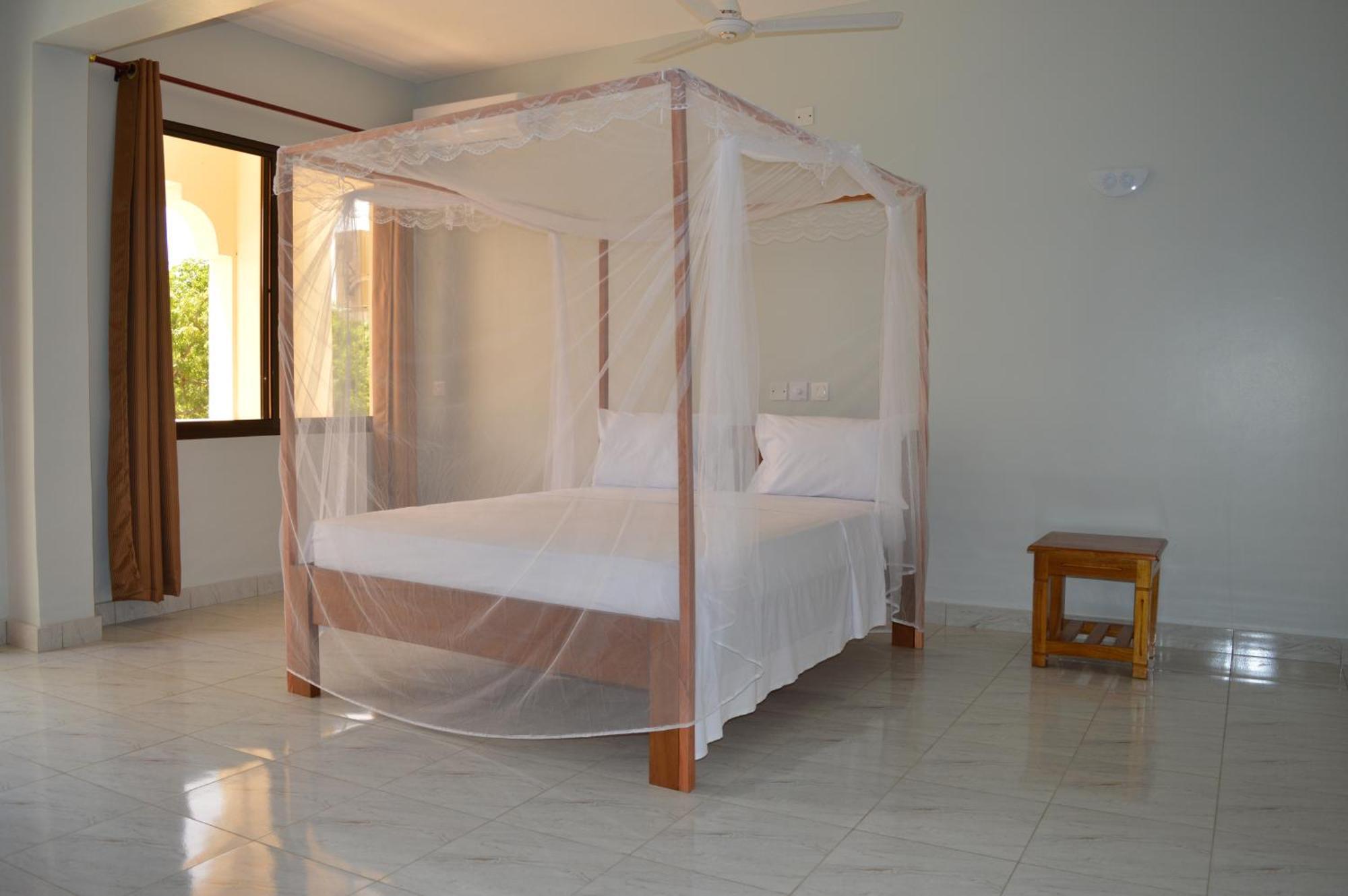Hotel Tiffany Mombasa Exterior foto