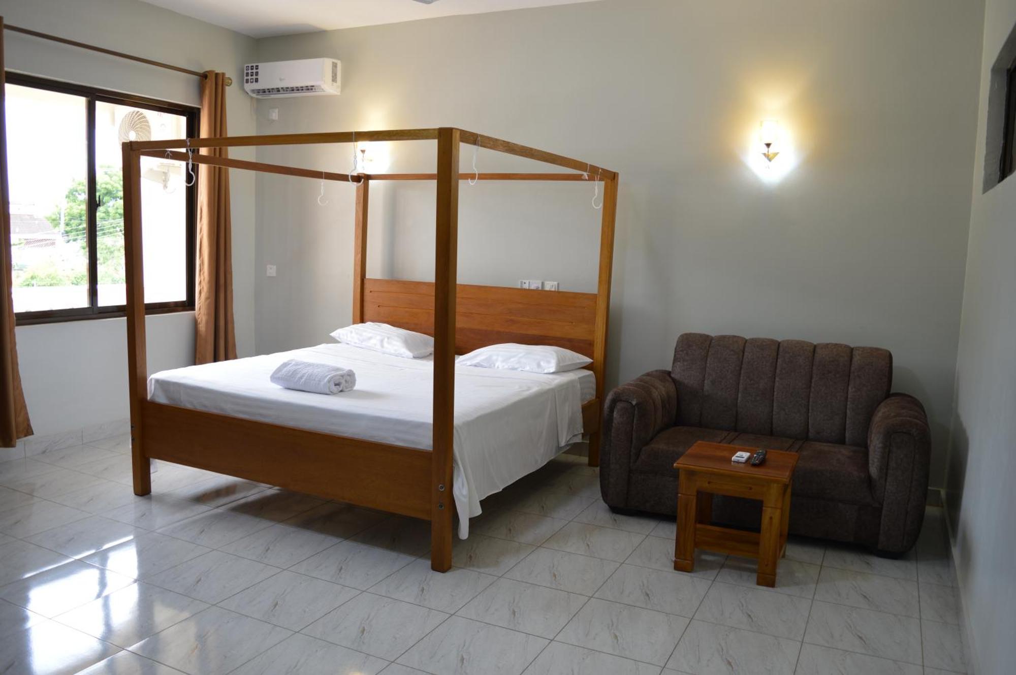 Hotel Tiffany Mombasa Exterior foto